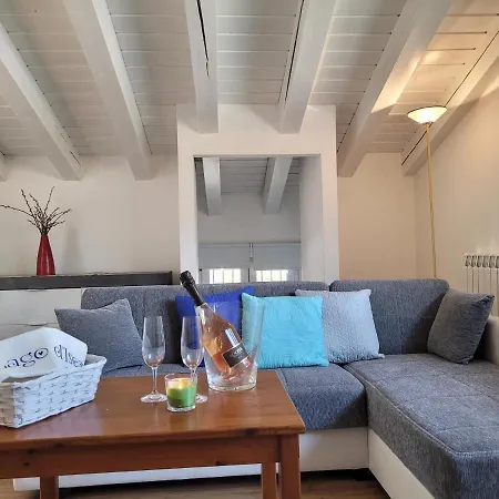 Apartment Light On Iseo *