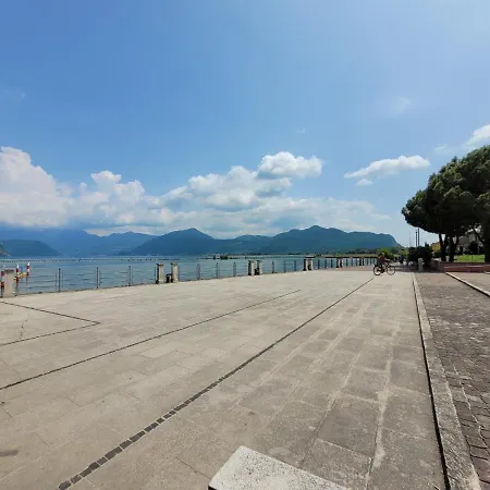 Light On Iseo *