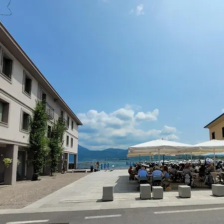 Light On Iseo Apartment