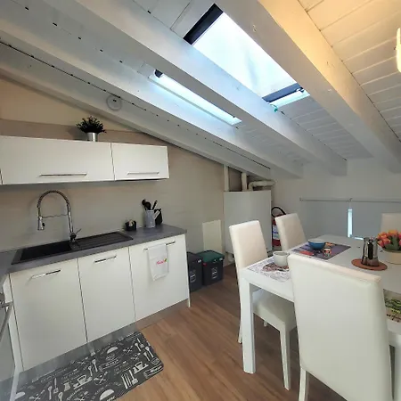 Light On Iseo Apartment Clusane