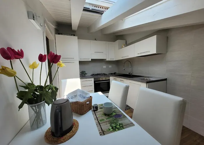 Apartment Light On Iseo Clusane