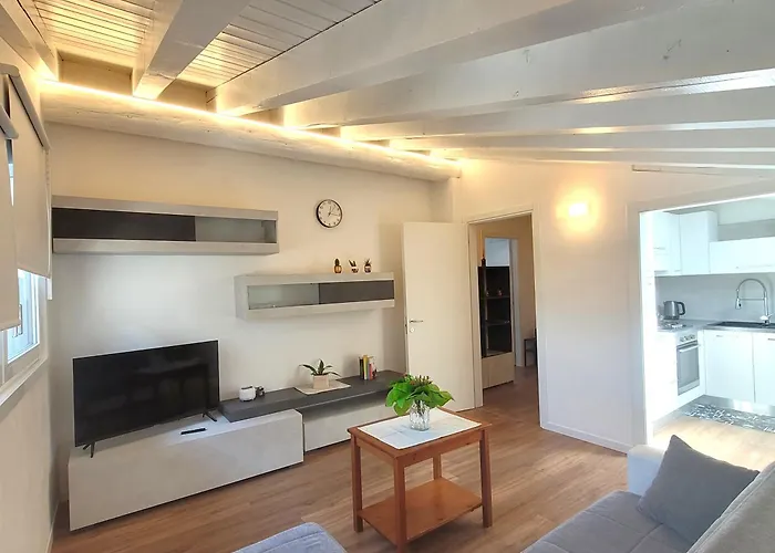 Apartment Light On Iseo *